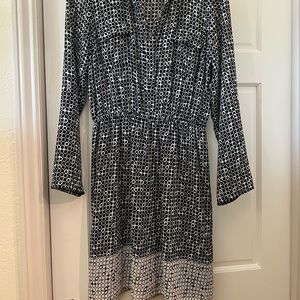 Max Studio Black and White 3/4 Sleeve Dress
